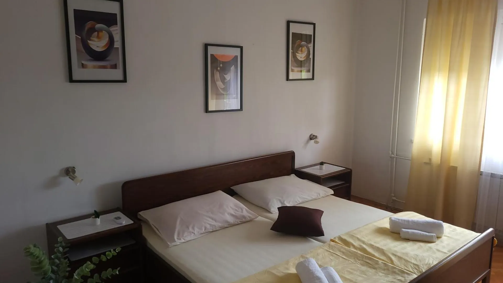 Max Apartment Kastela