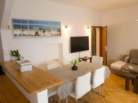 Villa Max Apartment Kastela Croatia