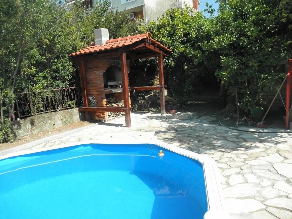 Max Apartment Kastela 0*,  Croatia